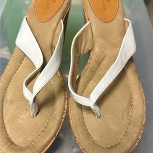 Caslon sandals